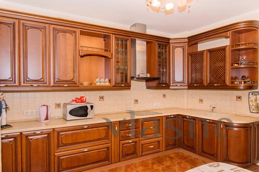 Clean and cozy apartment near the water, Kazan - apartment by the day