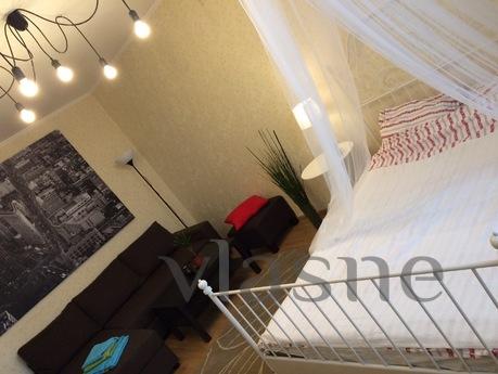 Rent a cozy one-bedroom apartment with vintage elements. At 