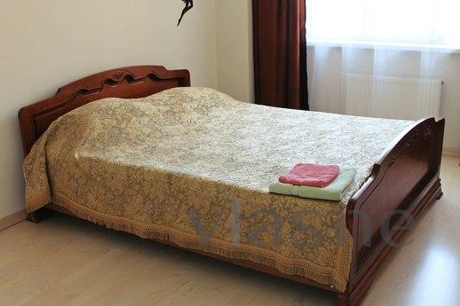 Luxury 4-room apartment in the center, Volgograd - apartment by the day