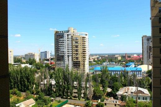 Luxury 4-room apartment in the center, Volgograd - apartment by the day
