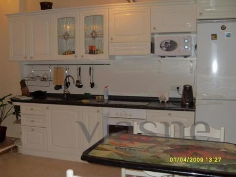 Rent 3 bedroom apartment!, Irkutsk - apartment by the day