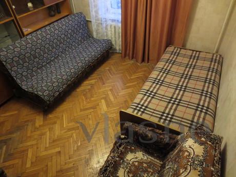 Bright and warm 2-bedroom apartment, Moscow - apartment by the day