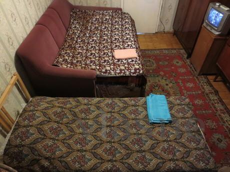 Bright and warm 2-bedroom. apartment in 15 minutes by foot f