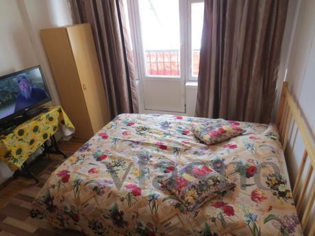 Bright and warm 2-bedroom. Apartment, 3 minutes !!! walk fro