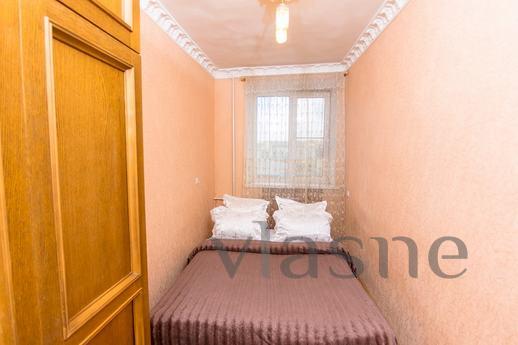 In the center of Rostov 3-room apartment, Rostov-on-Don - apartment by the day