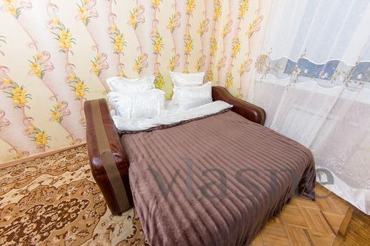 In the center of Rostov 3-room apartment, Rostov-on-Don - apartment by the day