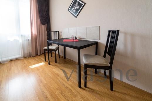 Apartment in the center near the metro, Novosibirsk - apartment by the day