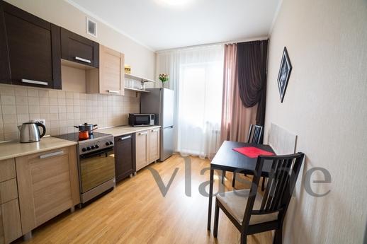 Apartment in the center near the metro, Novosibirsk - apartment by the day