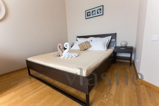 Apartment in the center near the metro, Novosibirsk - apartment by the day