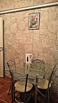 One bedroom apartment in the Stalin hous, Moscow - apartment by the day