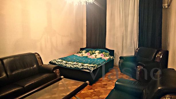 One bedroom apartment in the Stalin hous, Moscow - apartment by the day