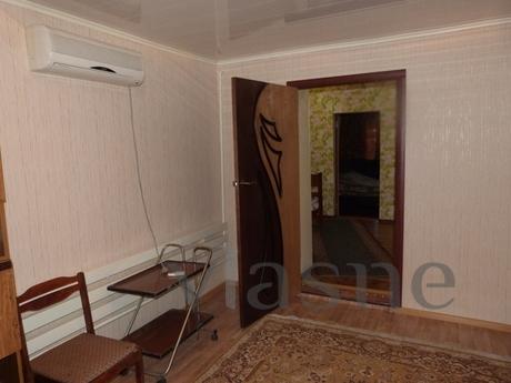 offered accommodation by the sea, Yeisk - апартамент за нощувки
