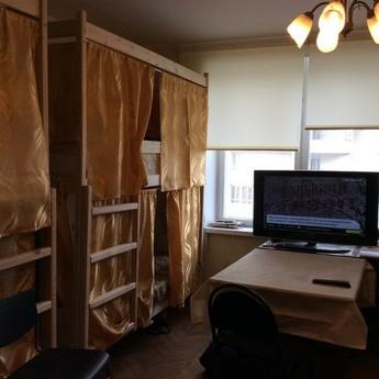 We offer beds in a nice spacious apartment. We have 2 rooms 