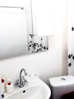 Comfortable room studio in the center, Krasnodar - apartment by the day