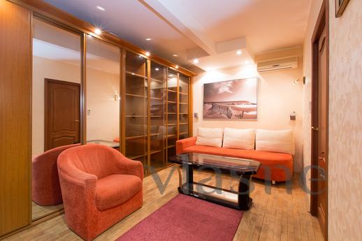 Rent one 3-in apartments., Moscow - apartment by the day