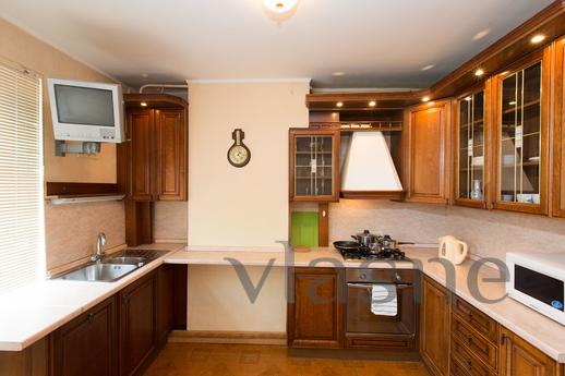 Rent one 3-in apartments., Moscow - apartment by the day