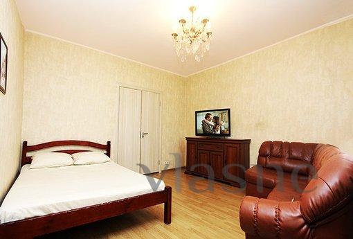 1 bedroom apartment near the subway, Yekaterinburg - apartment by the day