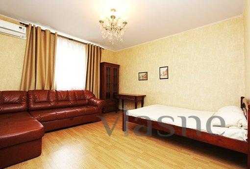 1 bedroom apartment near the subway, Yekaterinburg - apartment by the day