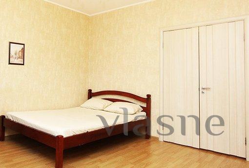 1 bedroom apartment near the subway, Yekaterinburg - apartment by the day