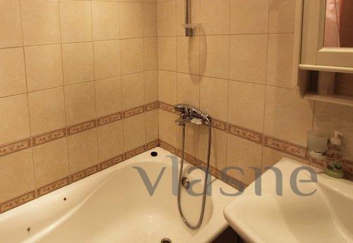 1 bedroom apartment near the subway, Yekaterinburg - apartment by the day