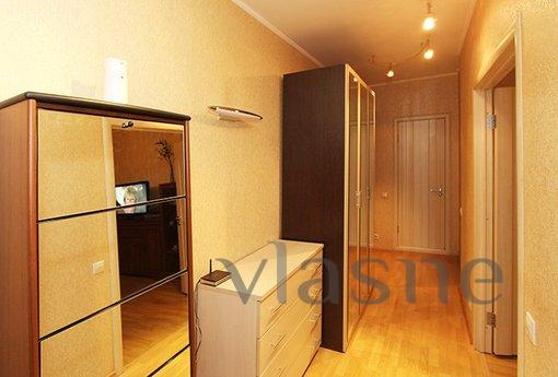 1 bedroom apartment near the subway, Yekaterinburg - apartment by the day