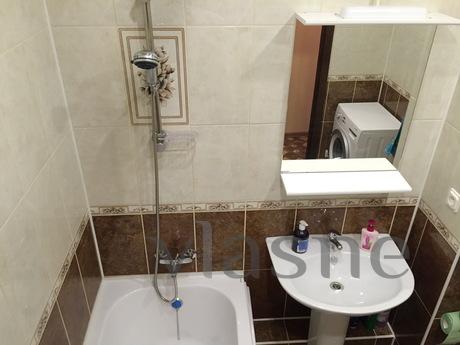 Bright apartment close to the metro, Saint Petersburg - apartment by the day