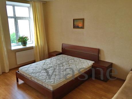 Bright apartment close to the metro, Saint Petersburg - apartment by the day