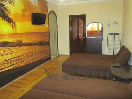 2 bedroom apartment for rent, Krasnodar - apartment by the day