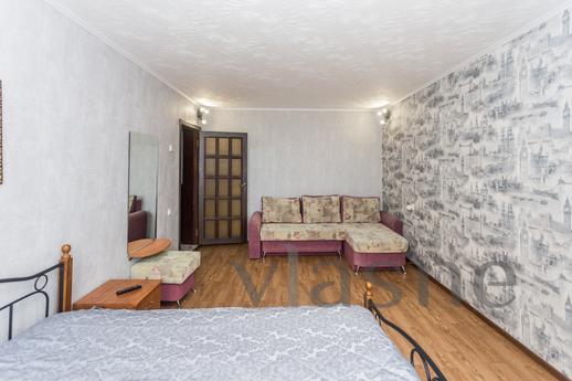 2 bedroom apartment in the center, Krasnodar - apartment by the day