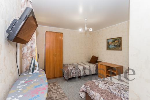 2 bedroom apartment in the center, Krasnodar - apartment by the day