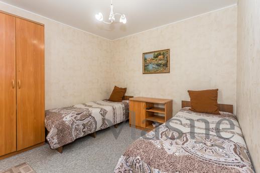 2 bedroom apartment in the center, Krasnodar - apartment by the day