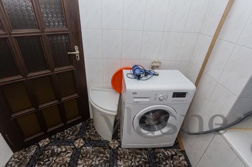 2 bedroom apartment in the center, Krasnodar - apartment by the day