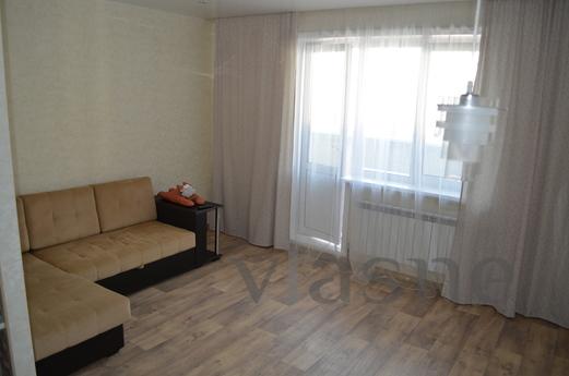 Sunny apartment in the city center, Novosibirsk - apartment by the day