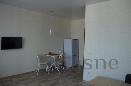 Sunny apartment in the city center, Novosibirsk - apartment by the day