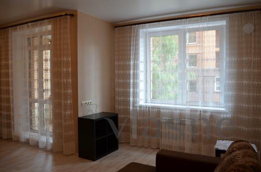 Beautiful bright apartment, Novosibirsk - apartment by the day