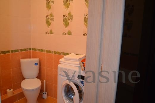 Beautiful bright apartment, Novosibirsk - apartment by the day