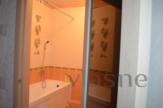 Beautiful bright apartment, Novosibirsk - apartment by the day