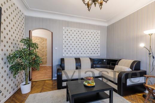 Daily rent 3-room apartment, Saint Petersburg - apartment by the day