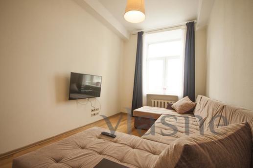 Smolenskaya pl., 13/21, Moscow - apartment by the day