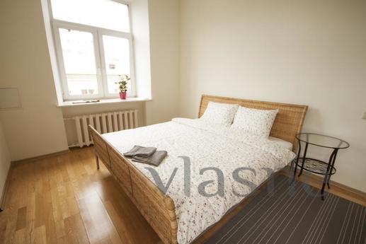 Smolenskaya pl., 13/21, Moscow - apartment by the day