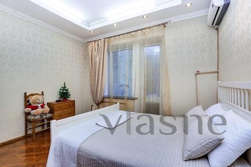 Krestovozdvizhensky per, 4, Moscow - apartment by the day