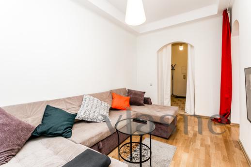 Daily Smolenskaya Sq. 13/21, Moscow - apartment by the day