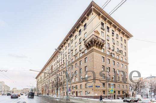 Daily Smolenskaya Sq. 13/21, Moscow - apartment by the day