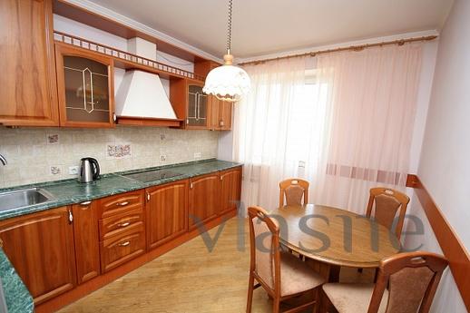 Rent apartment, proprietress, Yekaterinburg - apartment by the day