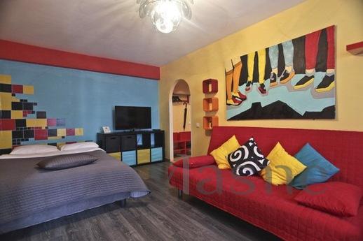 Light, comfortable, spacious, warm apartment in bright color
