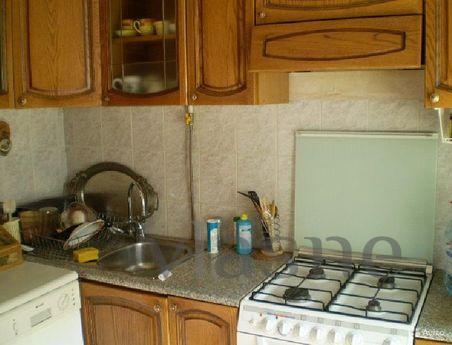 One bedroom apartment in a quiet residential area, are locat