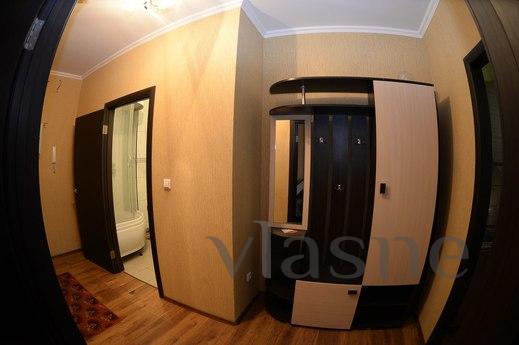 1 Bedroom clean apartment in the center, Tyumen - apartment by the day