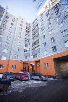 1 Bedroom clean apartment, Tyumen - apartment by the day