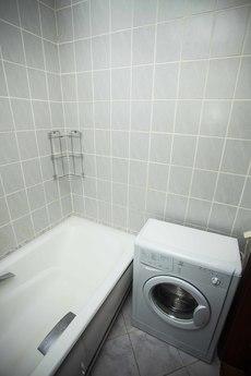 1 Bedroom clean apartment, Tyumen - apartment by the day