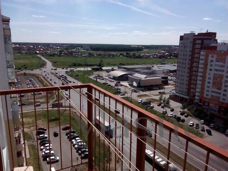 1 Bedroom bright apartment Economy, Tyumen - apartment by the day